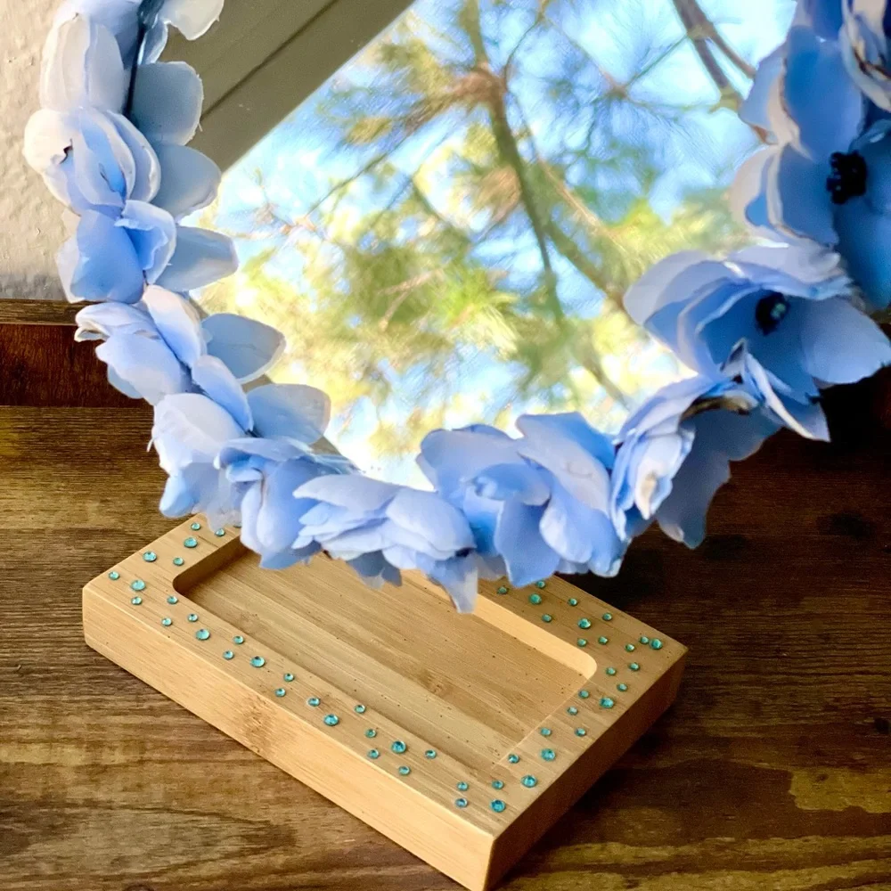 Handmade decorative make up mirror